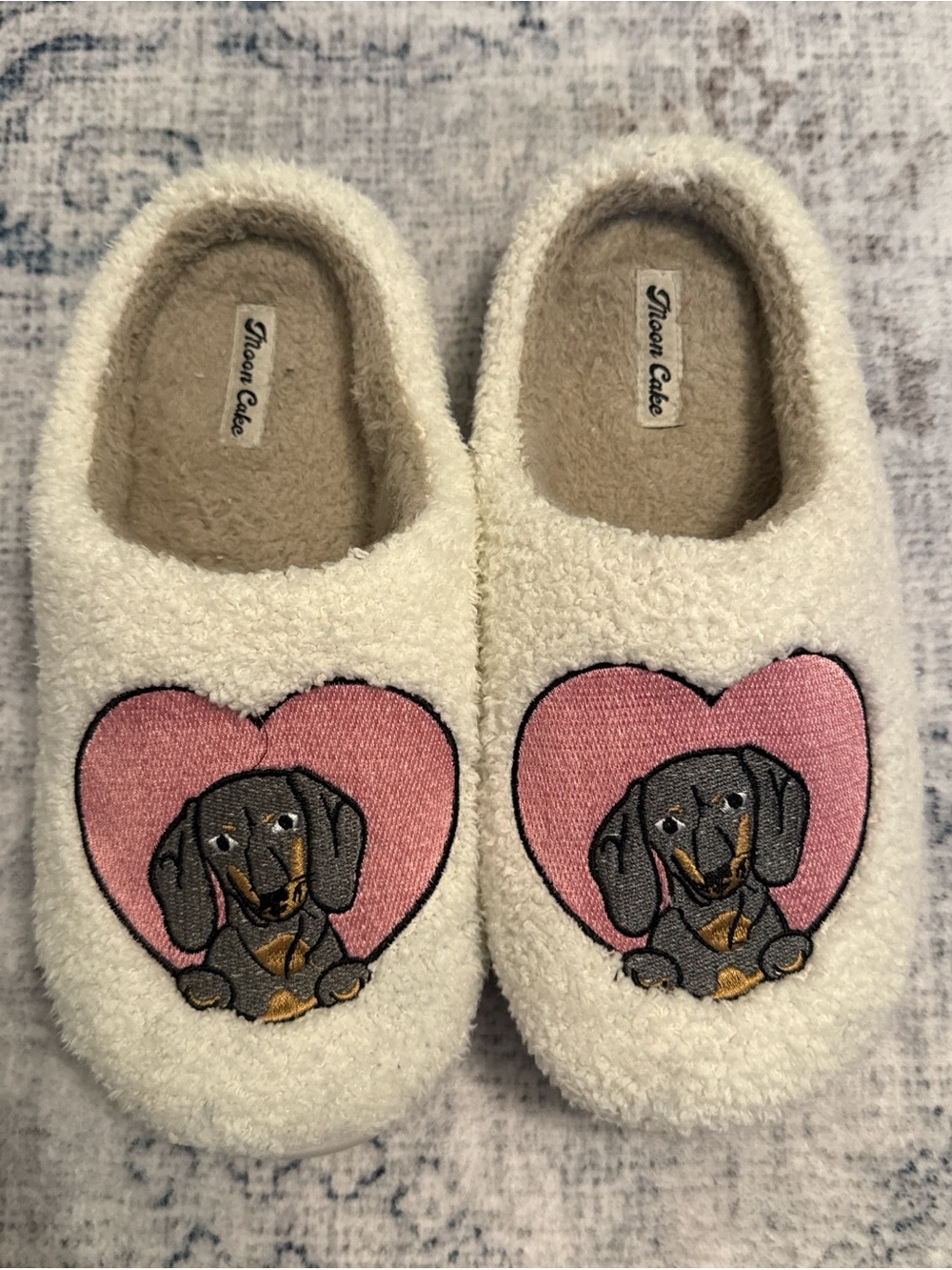 Women's Cream Slip-On Slippers with Pink Heart and Dachshund Embroidery